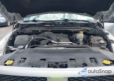 2018 Ram 1500 Express 4X4 6'4 Box from USA, damaged, VIN 1C6RR7FT3JS139950